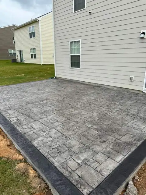 Stamped concrete patio, ashlar slate pattern